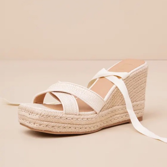 Lulus Shoes - Lulus Robynne Natural Raffia Lace-Up Platform Wedges Size 9